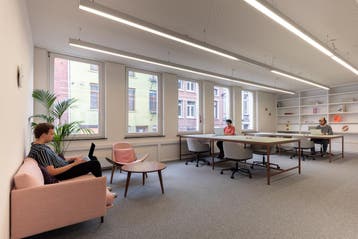 Werkplek-membership in Mercier Square, Verzenden