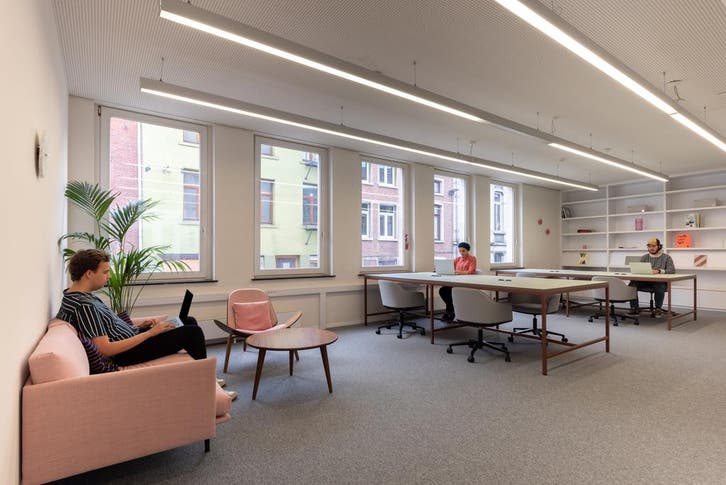 Werkplek-membership in Mercier Square, Zakelijke goederen, Bedrijfs Onroerend goed