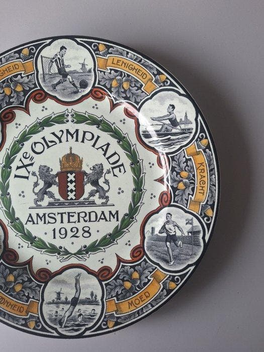 Tegel - Herinneringsbord Olympiade 1928 - Société Céramique, Antiek en Kunst, Antiek | Glaswerk en Kristal