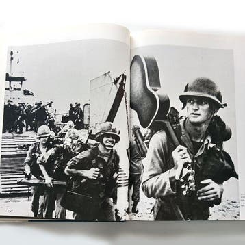 Vietnam War - SAWADA: From 30,000 Photographs by Kyoichi