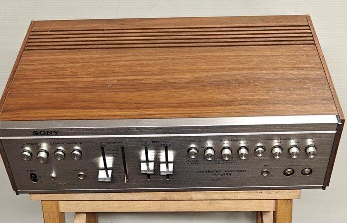 Sony - TA-1055 Amplificateur intégré à semi-conducteurs, Audio, Tv en Foto, Radio's