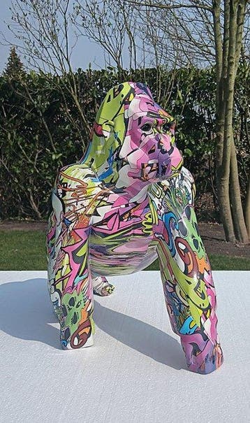 Sculpture, grafitti gorilla one af a kind - 49 cm - 49 cm -