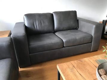 Leren 2-zits bank met houten poten - grijs leer, Ophalen of Verzenden