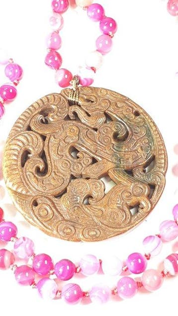 Roze agaat en amulet - Draak en Feniks - Bevordert de