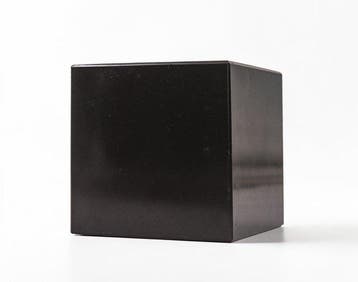 Uitzonderlijke zwarte stenen kubus van 80 mm –, Verzamelen