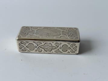 Doos - Uitzicht op de stad - .950 zilver - tabakgrap