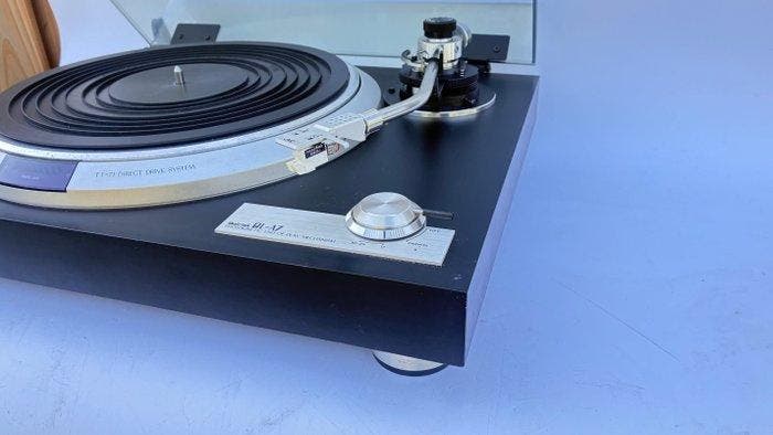 JVC - QL-A7 (photokenic end of play edition) Platenspeler, Audio, Tv en Foto, Radio's