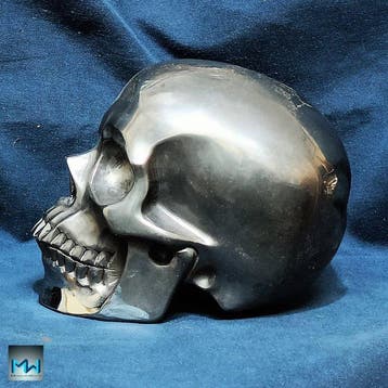 Uitzonderlijke menselijke schedel, met de hand in kristal, Verzamelen, Mineralen en Fossielen