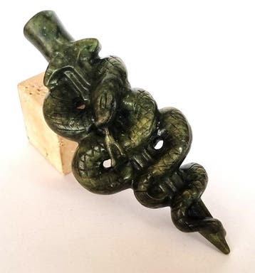 Imperiële Ophidische Dolk – De Smaragdgroene Slang – Kracht,
