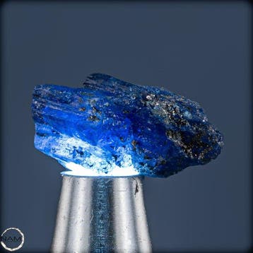 Natuurlijke, zeldzaam heldere tanzaniet – intens blauw ruwe