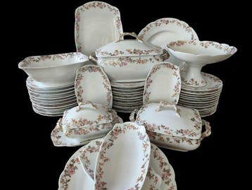 Jean Pouyat Limoges - Tafelservies voor 12 (46) - Porselein