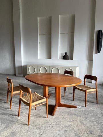 J.L. Møllers Møbelfabrik - Niels O. Moller - Eettafel -