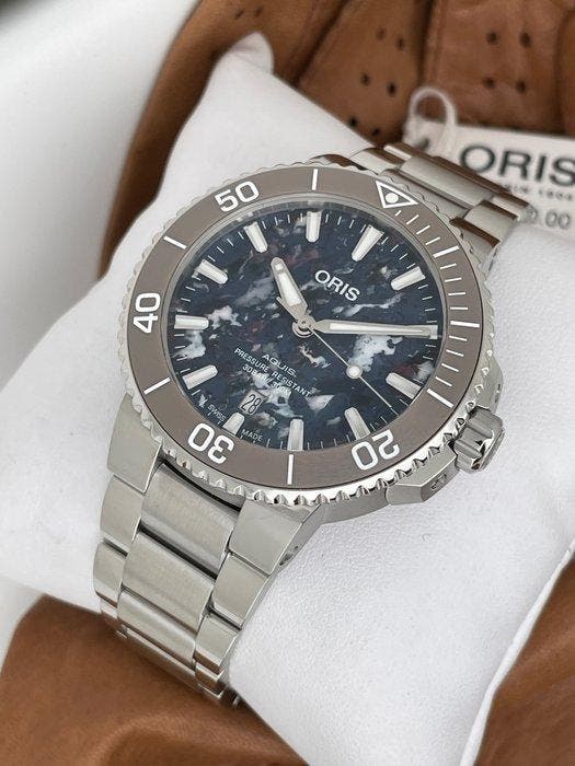 Oris - Aquis Date Upcycle Automatic - Sans prix de réserve -, Bijoux, Sacs & Beauté, Montres | Hommes