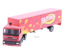 Schaal 1:50 Lion Car No86 Daf 95 vrachtauto Skittles #4118, Ophalen of Verzenden