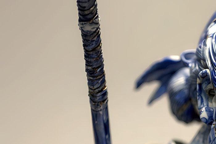 NYX - Samouraï de Porcelaine – L’Écho des Brisures, Antiek en Kunst, Kunst | Designobjecten