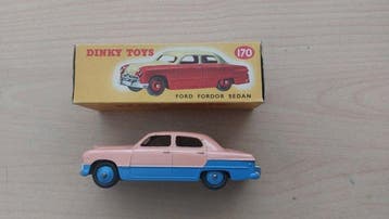 Dinky Toys 1:43 - Voiture miniature - Ford Fordor Sedan