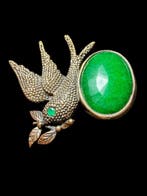 Jade /Pendentif au design de pigeon émeraude,