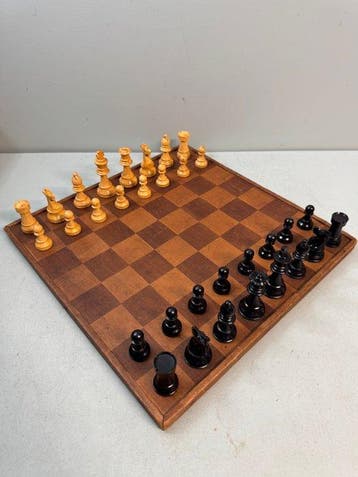 Schaakspel - Prachtig houten schaakspel met antiek bord en, Antiek en Kunst