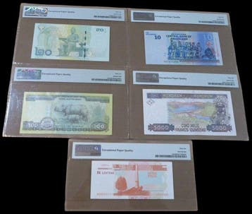 Wereld. - 5 banknotes - all graded - various dates (Zonder