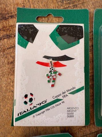 Italia 90 - World Cup - Official Pin Collection Set of 4 -, Nieuw