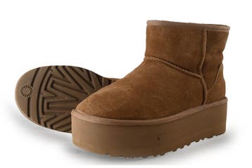 Ugg Laarzen in maat 39 Bruin, Kleding | Dames, Schoenen, Hoge laarzen, Bruin, Verzenden, Zo goed als nieuw