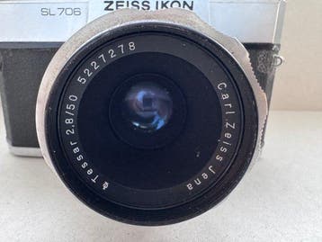 Zeiss Ikon SL 706 + CZJ Tessar 2,8/50mm - M42 | Single lens