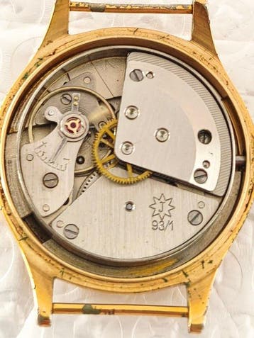 Junghans - Bullseye. caliber J93/1 - 10 micron gold plated