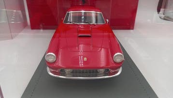 BBR 1:18 - Voiture miniature - Ferrari 410 Superamerica