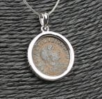 Moderne Zilver Zilver, Brons Hanger met oude Romeinse munt