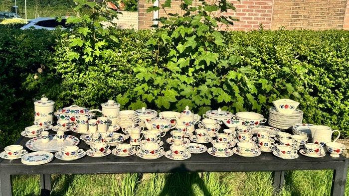 Boch - Tafelservies - Keramiek, Antiek en Kunst, Antiek | Meubels | Tafels