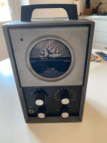 Conn ST 11 Tuner Strobo - Pédale de musique