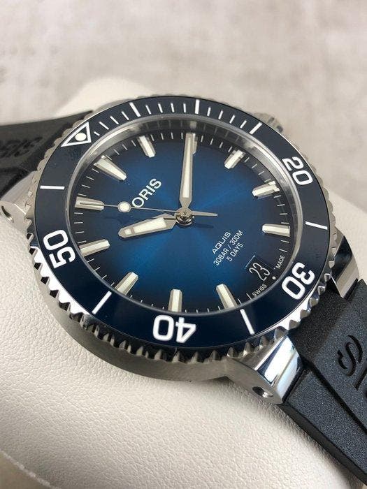 Oris - Aquis Date Calibre 400-2 Automatic - 01 400 7769, Bijoux, Sacs & Beauté, Montres | Hommes