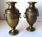 Vaas (2) - Paar Art Nouveau messing Kast of Schouwvazen -
