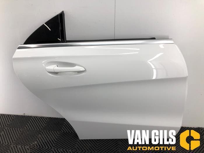 Portier 4Deurs rechts-achter Mercedes CLA O324856, Auto-onderdelen, Carrosserie