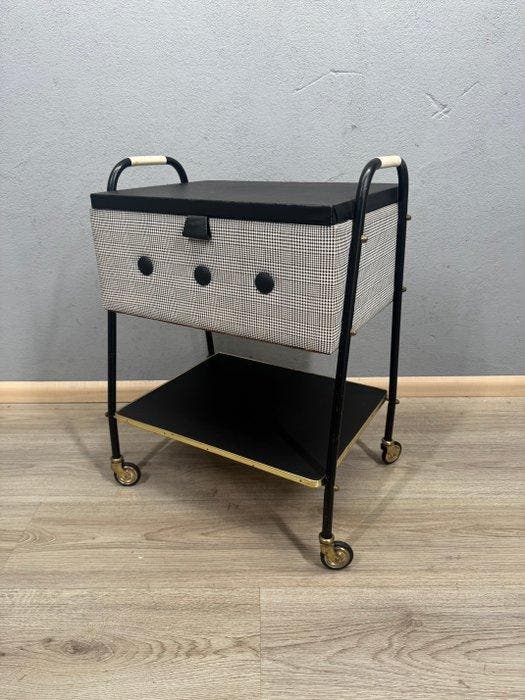 Boîte à couture - skai, Bois, Métal - Chariot de couture, Antiquités & Art, Art | Objets design