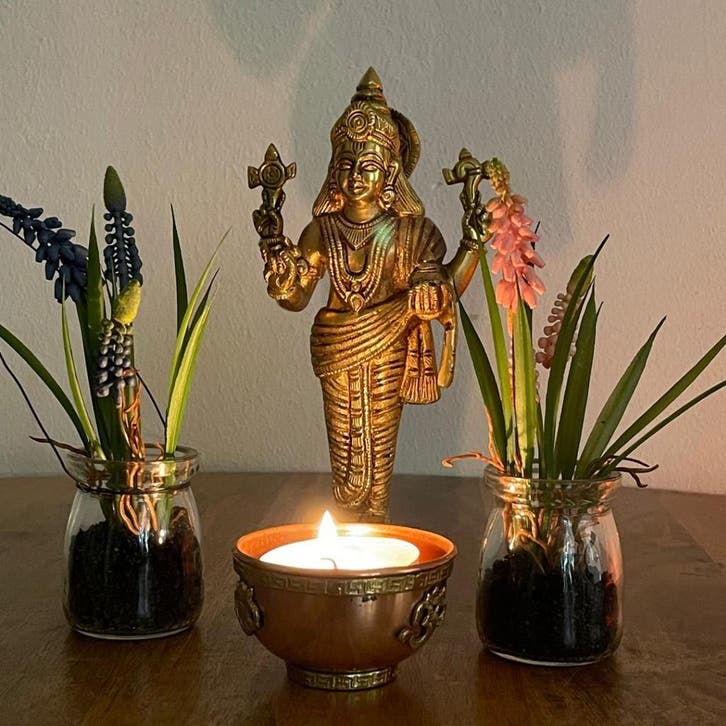 Beeld Dhanvantari (God of Ayurveda) - Messing, Sport en Fitness, Gezondheidsproducten en Wellness, Ophalen of Verzenden