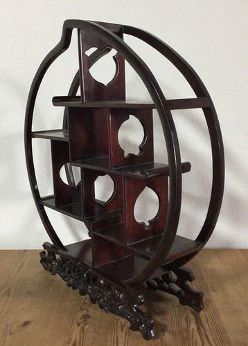 Vintage Wooden Peach-Shaped Display Shelf - Traditional