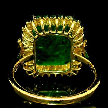 Ring - 14 karaat Geel goud - 6.74ct. tw. Smaragd - Diamant