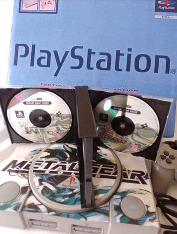 Sony - PlayStation 30 birthday bundle metal Gear solid -