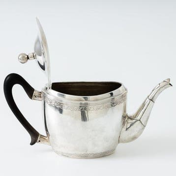Jacobus Carrenhof (Amsterdam 1805) - Theepot - .934 zilver