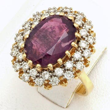 Ring - 14 karaat Witgoud, Geel goud - 6.78ct. tw. Robijn -