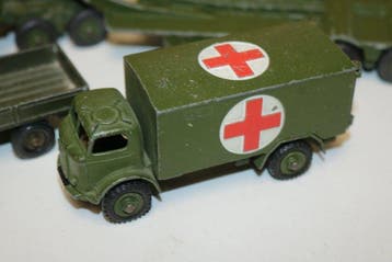 Dinky Toys 1:43 - Modelauto (4) - Dinky Toys 626 Military, Nieuw
