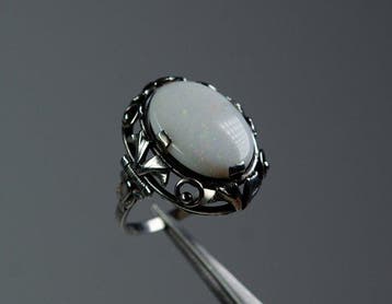 - 835 zilver - 4.00 ct natuurlijke opaal - Ring