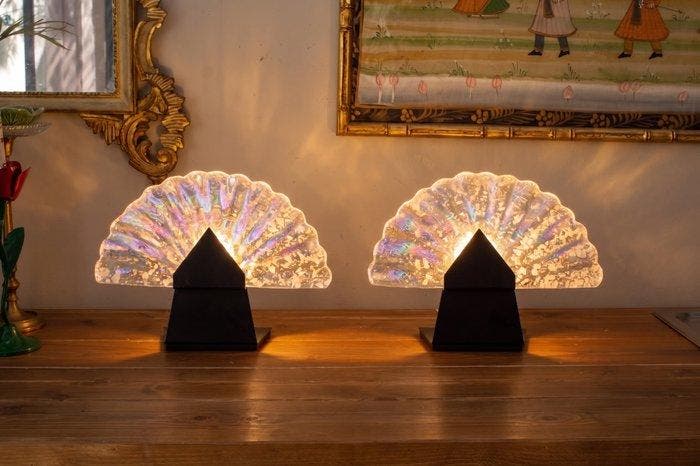 Nachtlampje (2) - iriserende parelmoeren waaier - Glas,, Antiek en Kunst, Antiek | Verlichting