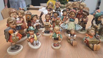 Hummel, Goebel - Figurine - Hummel poppetjes set (21) -, Antiquités & Art