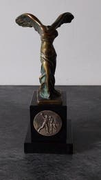 Max le Verrier - Statue, «La victoire de Samothrace» - 26 cm