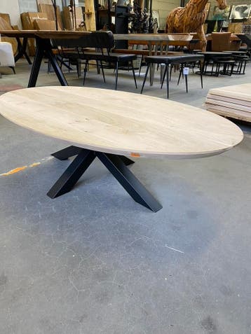 Aerts massief eiken salontafel ovaal (nieuw, A-keuze), Nieuw, Eikenhout