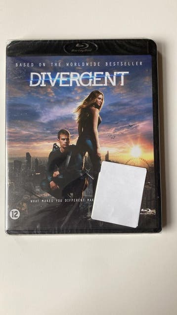 DIVERGENT (IN SEAL) (BLURAY), Gebruikt