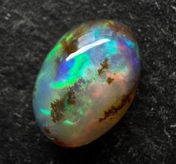 Opaal Cabochon- 0.48 g