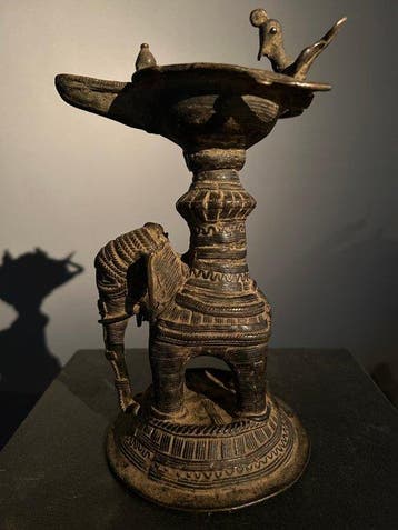 lampe à huile Dokra - Bronze - Inde - XIXe siècle